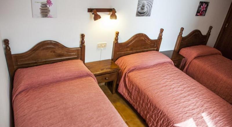 Hostal La Isla Mahon  Phòng bức ảnh