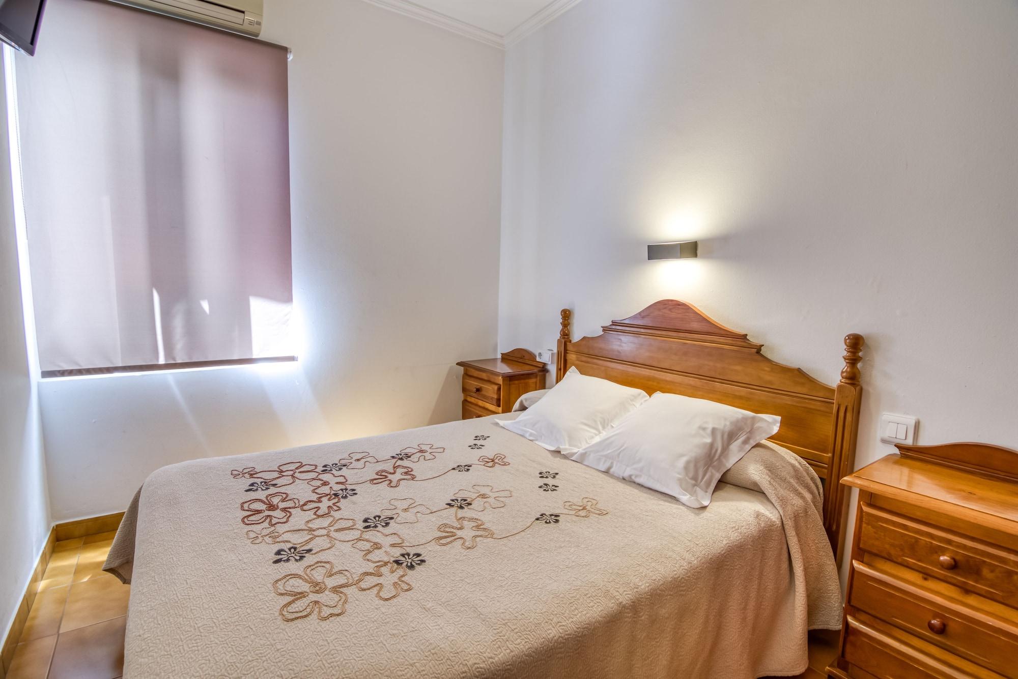 Hostal La Isla Mahon  Ngoại thất bức ảnh