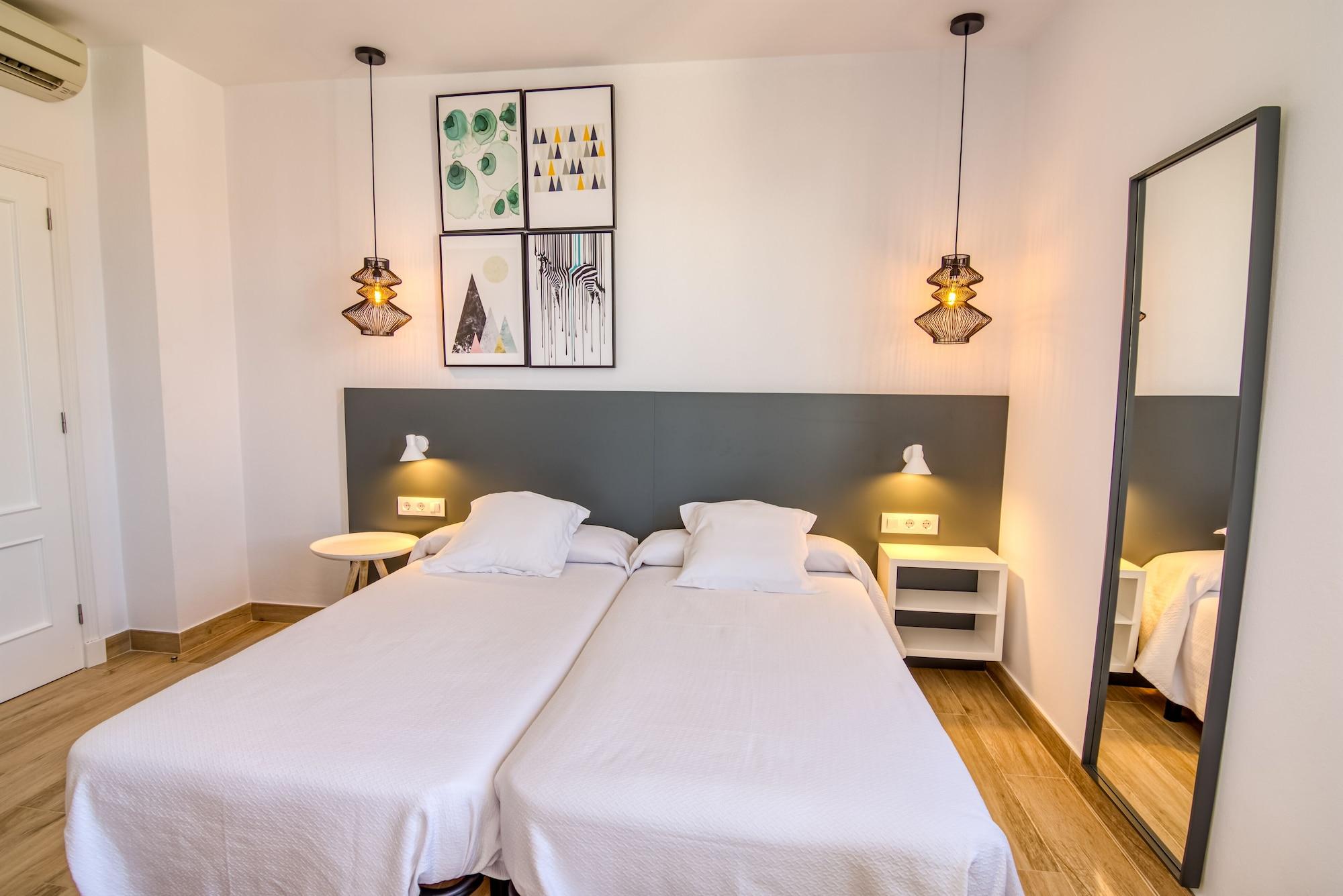 Hostal La Isla Mahon  Ngoại thất bức ảnh