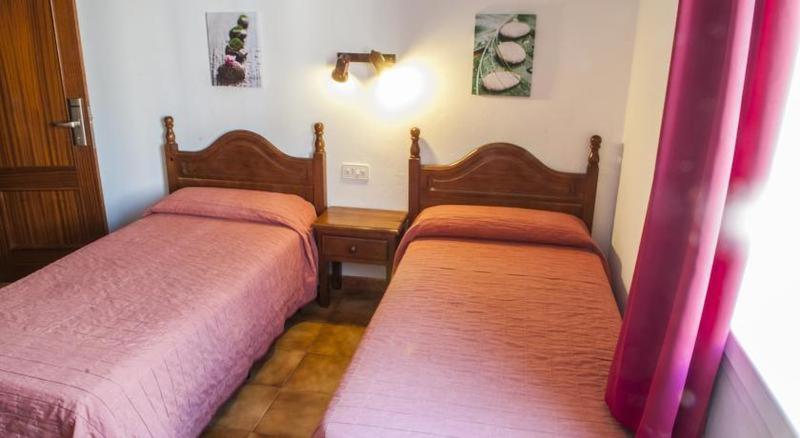 Hostal La Isla Mahon  Phòng bức ảnh