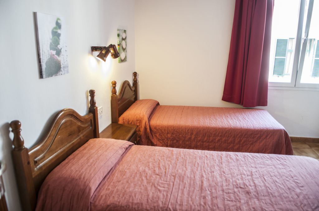 Hostal La Isla Mahon  Ngoại thất bức ảnh